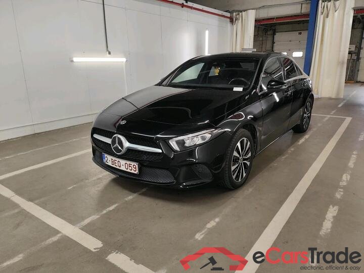 Mercedes A-Klasse Limousine A-Klasse Limousine A 250e Business Solution (PHEV) 160kW/218pk  4D/P Auto-8