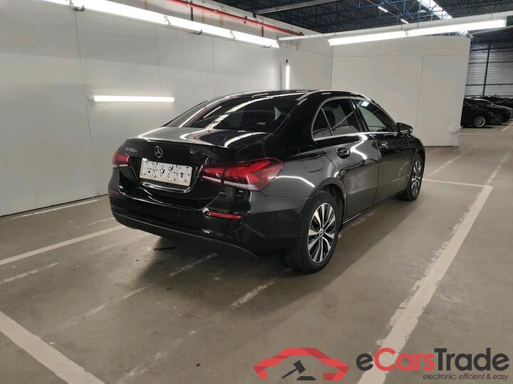 Mercedes A-Klasse Limousine A-Klasse Limousine A 250e Business Solution (PHEV) 160kW/218pk  4D/P Auto-8 #4