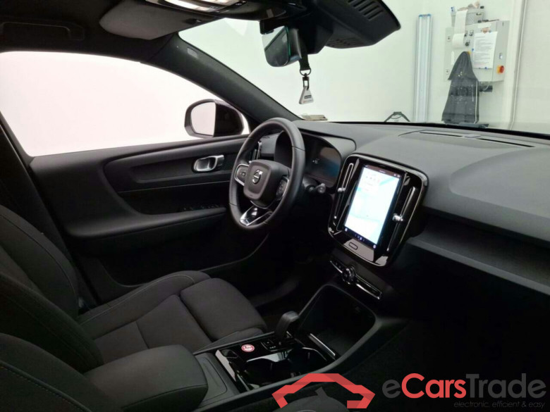 VOLVO XC40 RECHARGE CORE #3