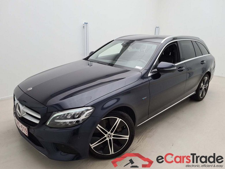 Mercedes C 300de Plug-In Hybrid Avantgarde Aut. LED Navi 1/2 Sport-Leather KeylessGo Camera Klima PDC ...