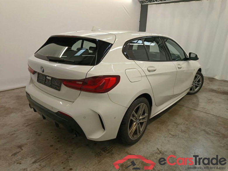 BMW 1 HATCH DIESEL - 2019 118 dA 150hp (EU6AP) 5d #2