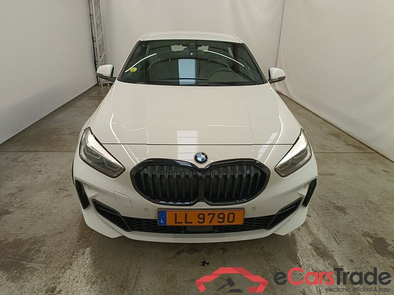 BMW 1 HATCH DIESEL - 2019 118 dA 150hp (EU6AP) 5d #5