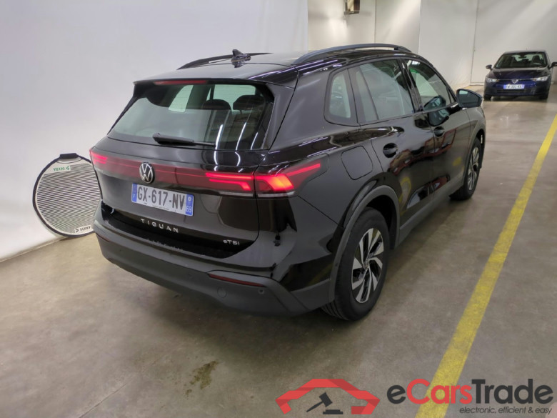 VOLKSWAGEN Tiguan / 2023 / 5P / SUV 1.5 eTSI 130 DSG7 LIFE PLUS #3