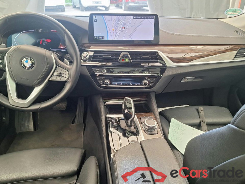 Baureihe 5 Touring 530 d Luxury Line 3.0 210KW AT8 E6d #3