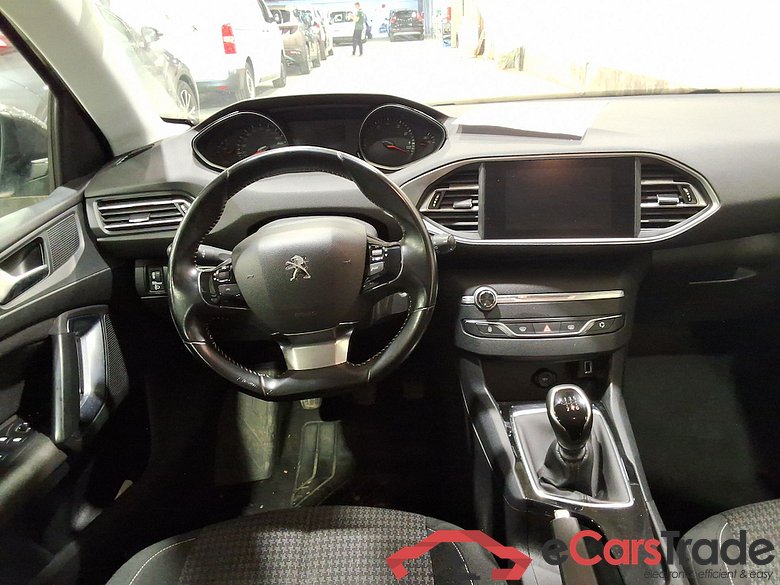 PEUGEOT 308 SW - 2017 1.2 PureTech Active (EU6.3) #6