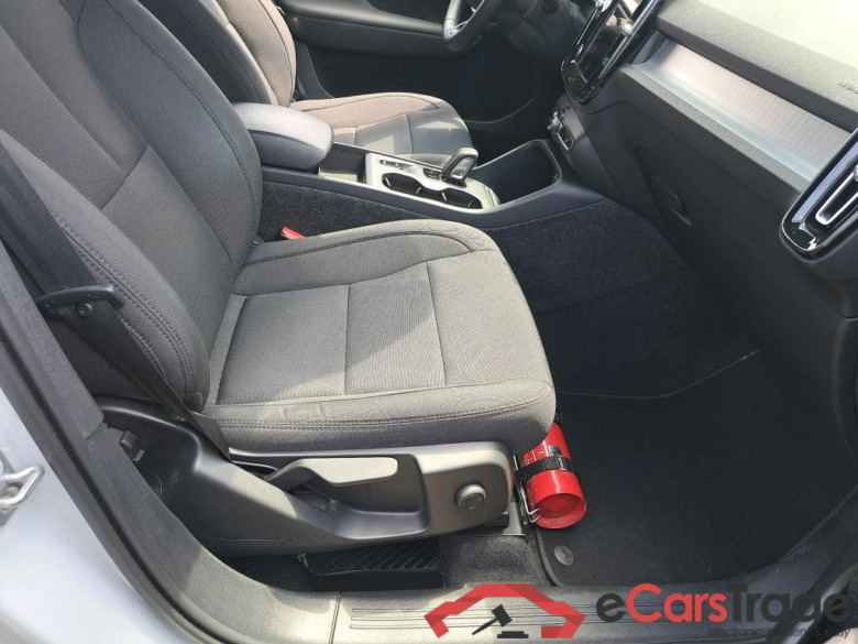 VOLVO - VOL XC40 T4 Recharge 211PK Geartronic Inscription Expression & Pack Tech & Park  * HYBRID * #3