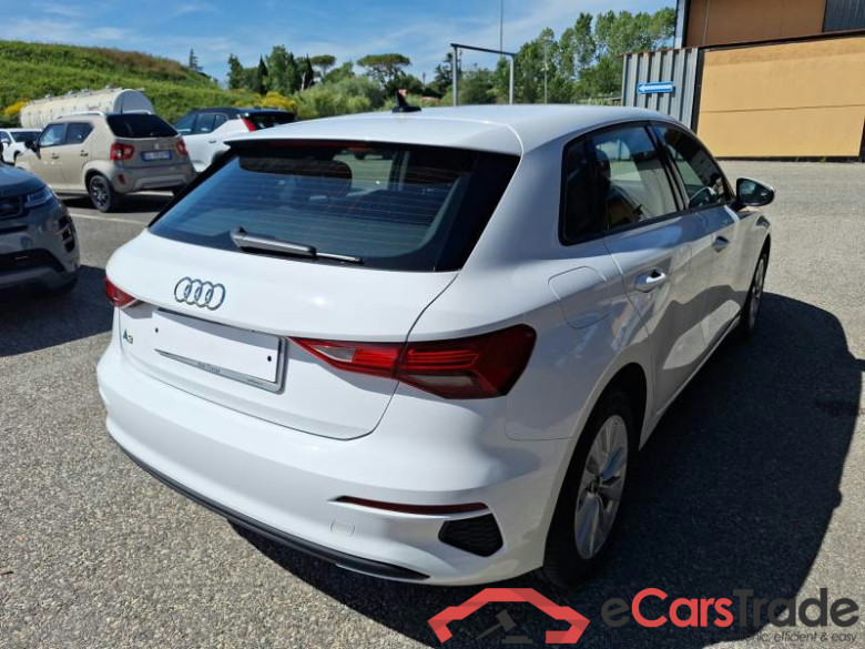 AUDI A3 / 2020 / 5P / BERLINA 40 TFSI E S TRONIC BUSINESS S.BACK #2