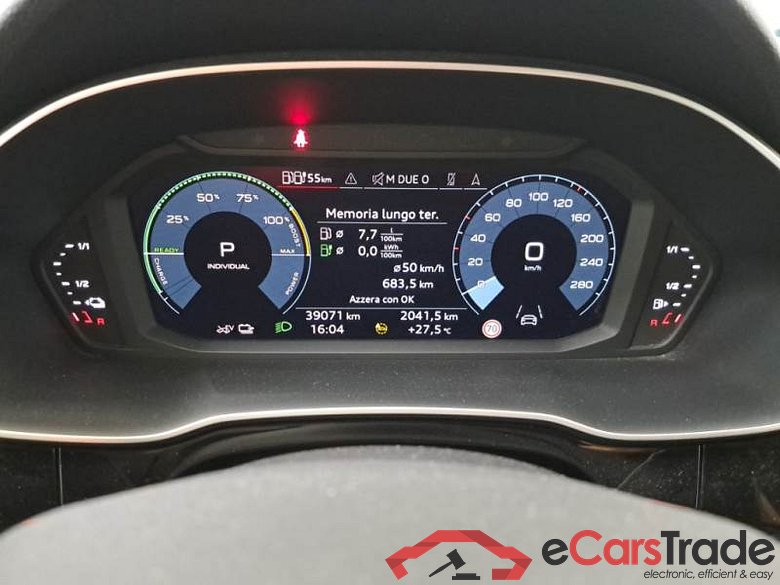 AUDI Q3 / 2018 / 5P / SUV 45 TFSI E S TRONIC BUSINESS #4