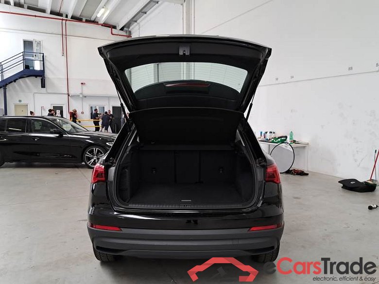 AUDI Q3 / 2018 / 5P / SUV 45 TFSI E S TRONIC BUSINESS #5