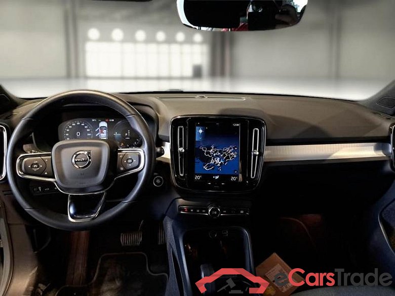 VOLVO XC40 / 2021 / 5P / SUV T4 RECHARGE PLUG-IN AUTO CORE #3