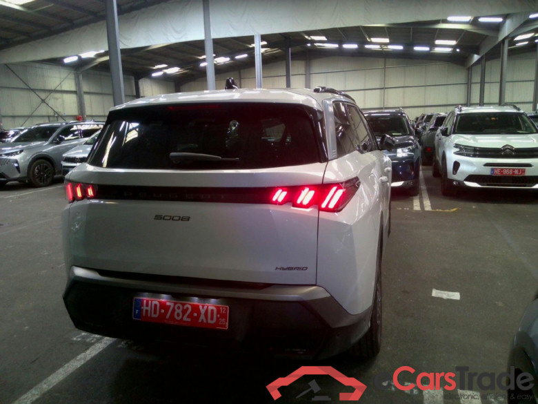 Peugeot 5008 Allure Hybrid 145 ch e-DCS6 #2