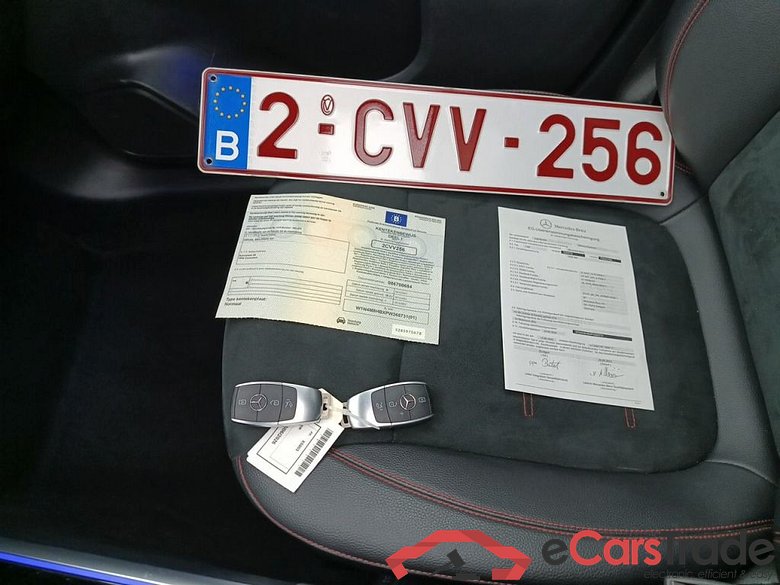 Mercedes-Benz GLB GLB 200 AMG Line 5d #4