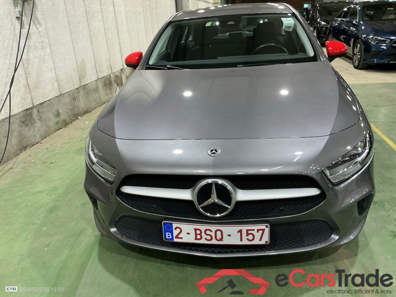 MERCEDES-BENZ A-CLASS 1.3 A 180 ESSENTIAL LINE DCT #2