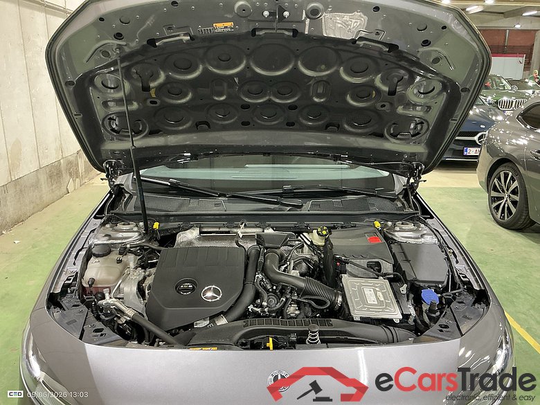 MERCEDES-BENZ A-CLASS 1.3 A 180 ESSENTIAL LINE DCT #6