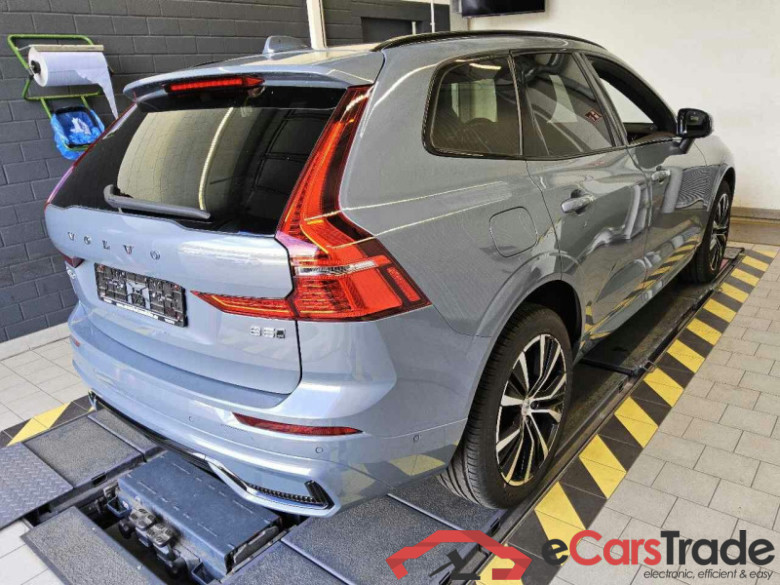 Volvo XC60 (03.2017->) DE - SUV5 B5 (Benzin) AWD EU6d, Plus Dark Mild-Hybrid, (Facelift) 2022 - 2024 #3