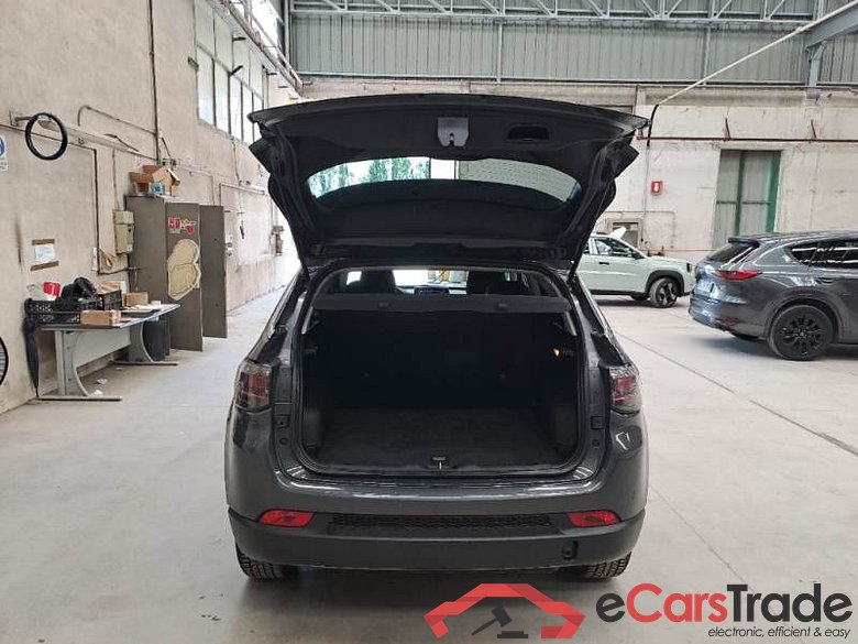 JEEP COMPASS / 2021 / 5P / SUV 1.6 MJET II 96KW LIMITED #5