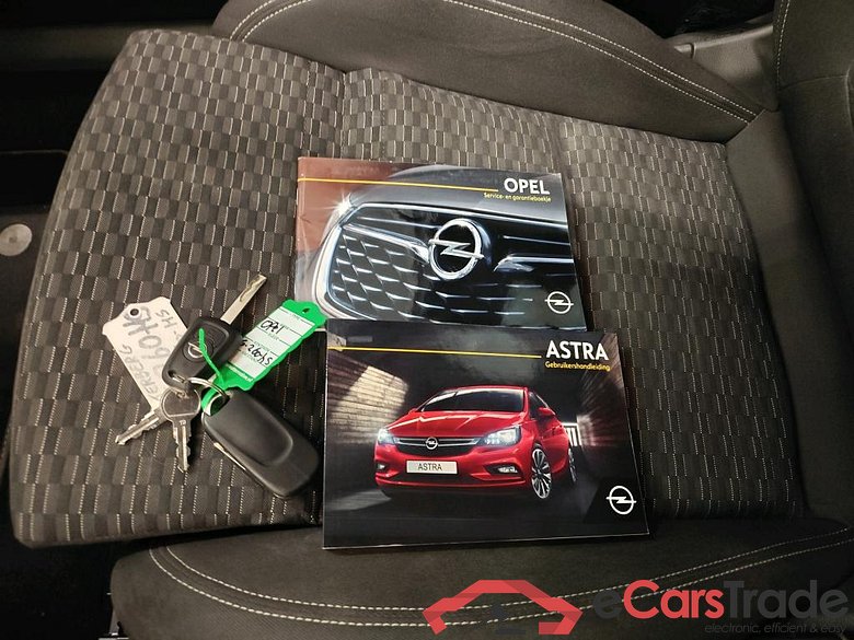 Opel Astra Sports Tourer 1.2 turbo S/S 81kW Business Edition 5d #4