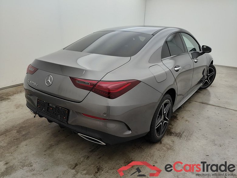 Mercedes-Benz CLA CLA 250 e AMG Line 4d #2