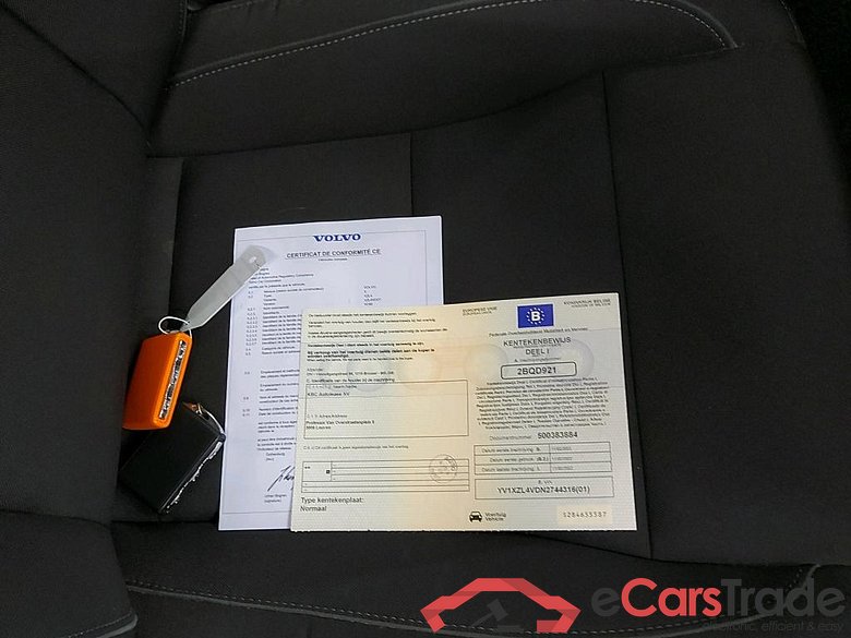 VOLVO - VOL XC40 T2 129PK Geartronic Momentum Pro & Park Assist Pack  * PETROL * #4
