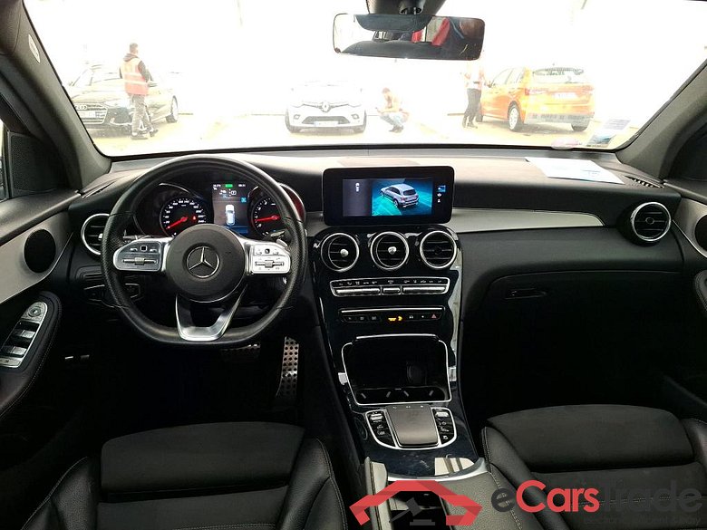 MERCEDES-BENZ GLC / 2019 / 5P / SUV GLC 300 e AMG Line 4Matic #5