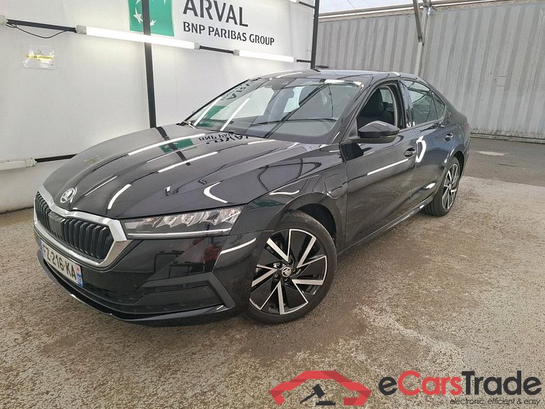 SKODA Octavia / 2020 / 5P / Berline 1.4 TSI PHEV iV 204 DSG6e Business #1