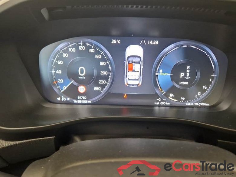 VOLVO XC40 / 2021 / 5P / SUV T4 RECHARGE PLUG-IN AUTO CORE #4