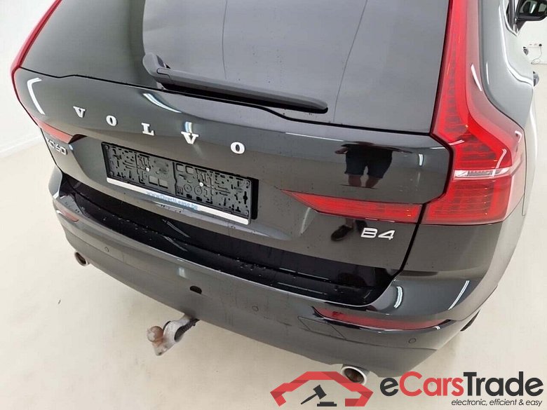VOLVO XC60 2.0 B4 MOMENTUM PRO GEARTRONIC #6
