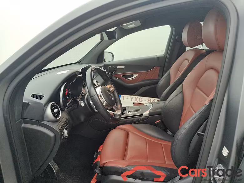 Mercedes-Benz GLC Coupé GLC 300 de 4MATIC 5d #3
