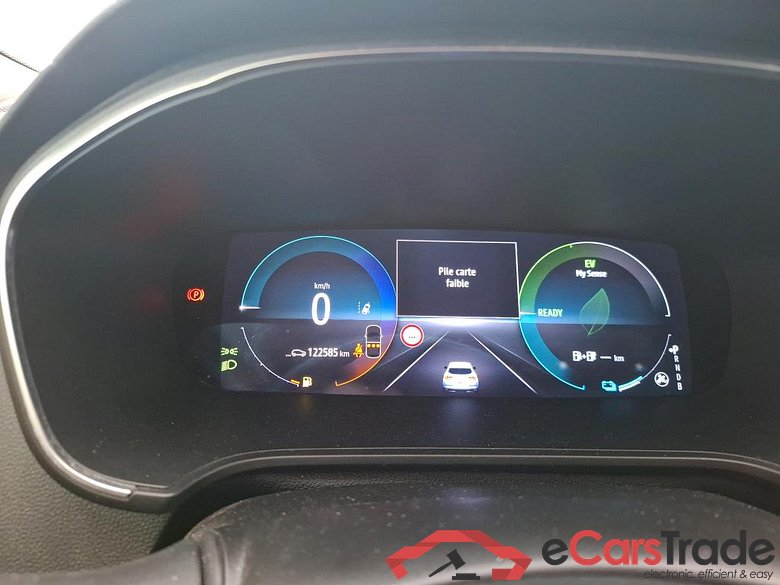 RENAULT Mégane Berline / 2020 / 5P / Berline techno E-Tech hybride rechargeable 160 #6