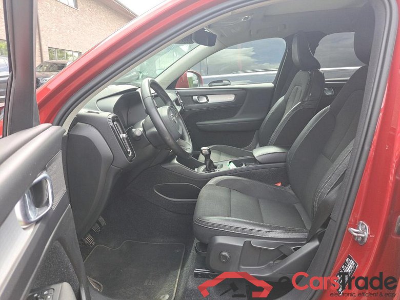 VOLVO XC40 DIESEL 2.0 D3 Momentum Pro #5
