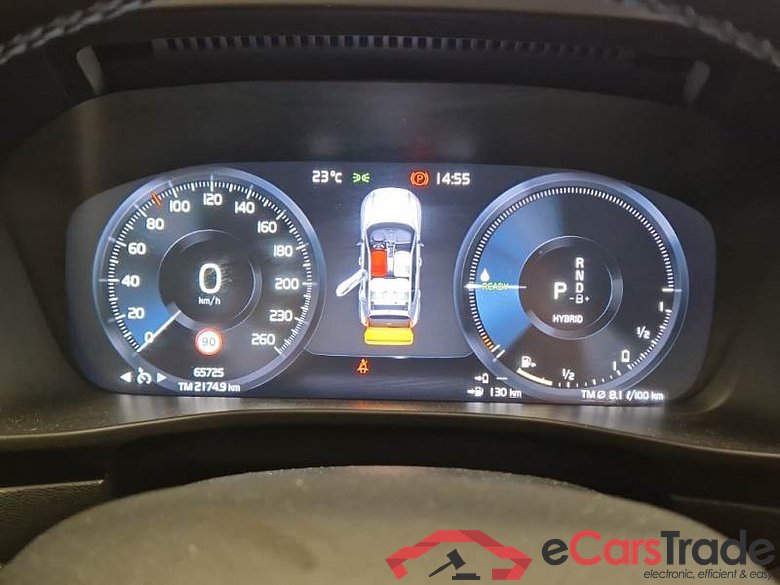 VOLVO XC40 / 2017 / 5P / FUORISTRADA T4 PLUG-IN HYBRID AUTO RECH INSC EXPR N1 #4