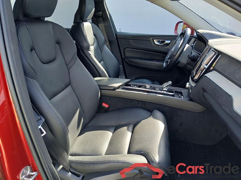 VOLVO XC60 / 2017 / 5P / todoterreno 2.0 B4 D AWD Inscription Auto #6