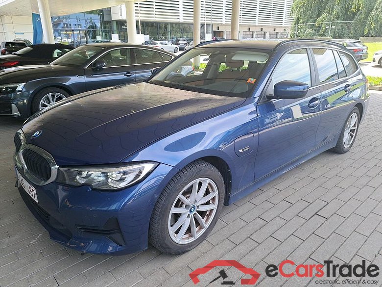 BMW - BMW 3 TOURING 320e 204PK Business Edition Pack Business Plus With Heated Sport Seats & Heated Steering Wheel & Towing Hook * HYBRID *