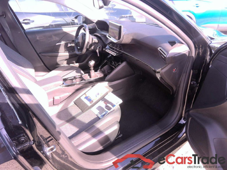 Peugeot 208 Allure 100 S&S BVM6 #3