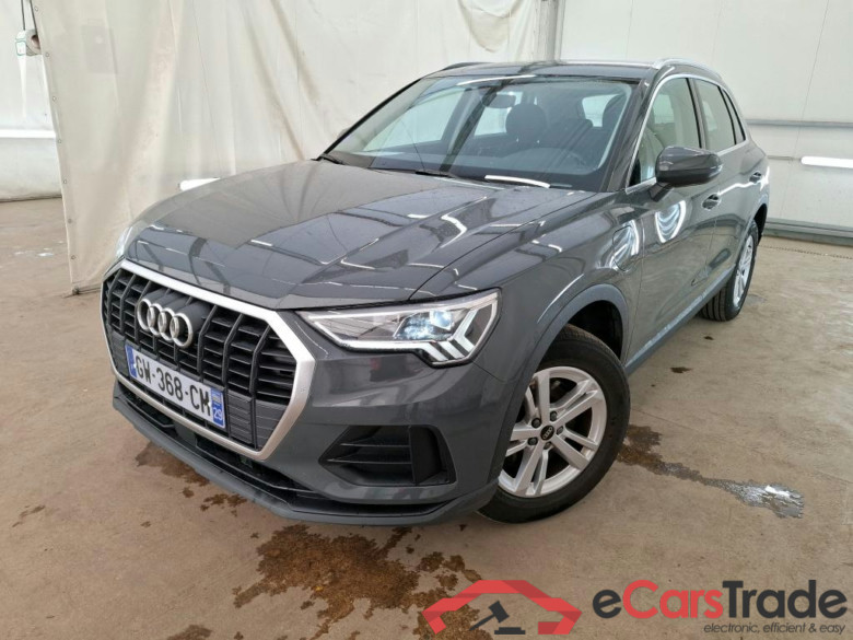 AUDI Q3 / 2018 / 5P / SUV 45 TFSI E 245 S TRONIC BUSINESS LINE #1