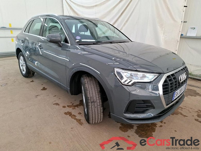 AUDI Q3 / 2018 / 5P / SUV 45 TFSI E 245 S TRONIC BUSINESS LINE #4