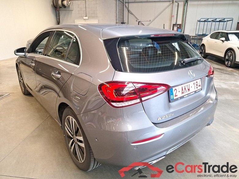 MERCEDES-BENZ CLASS A (W177) A 250 e PHEV Business Solution #3