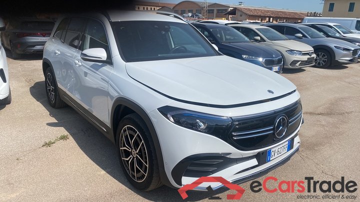 Mercedes EQB 300 AMG 4MATIC Aut. LED Widescreen Ambient Navi 1/2 Sport-Leather-Alcantara KeylessGo Camera Klima PDC ... #2