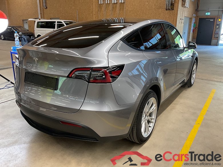 TESLA Model Y Long Range Dual Motor AWD 5d 378kW #2