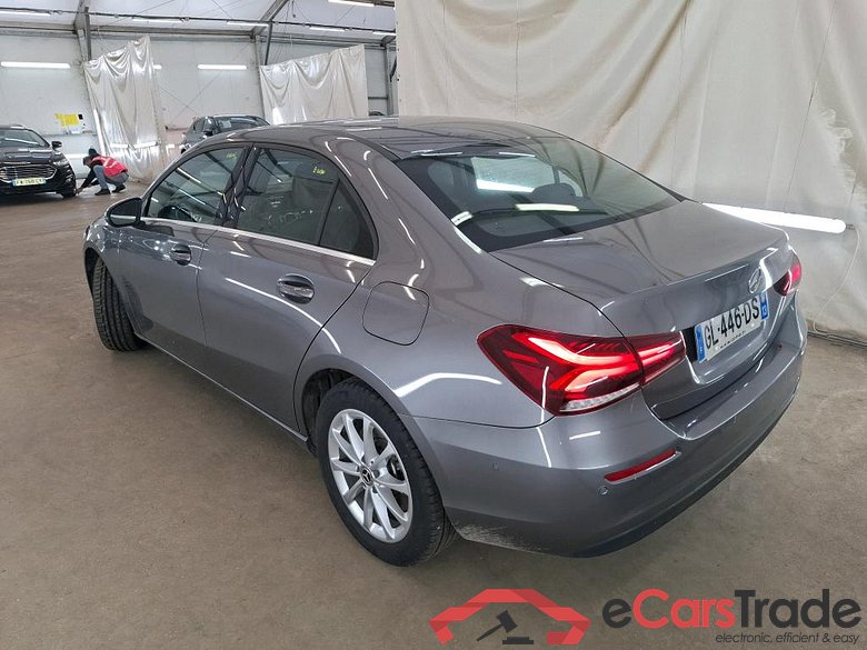MERCEDES-BENZ Classe A Berline / 2018 / 4P / Berline A 250 e Business Line 8G-DCT #2