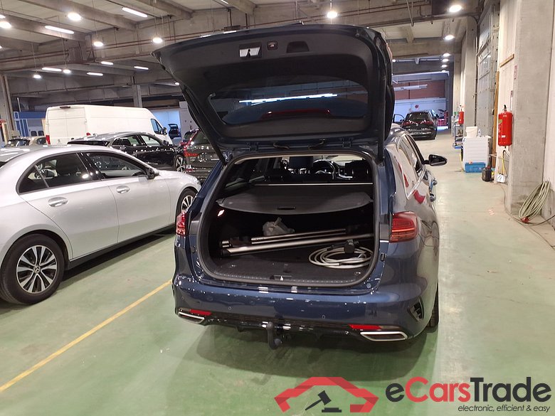 KIA CEED SPORTSWAGON - 2018 1.6 GDi PHEV Sense DCT #3