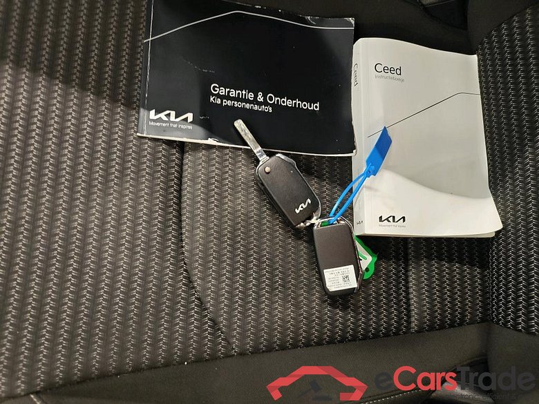 Kia Ceed Sportswagon 1.5 T-GDi DCT DynamicLine 5d #4