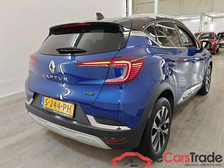 Renault Captur plug-in hybrid 160 techno 5d #2