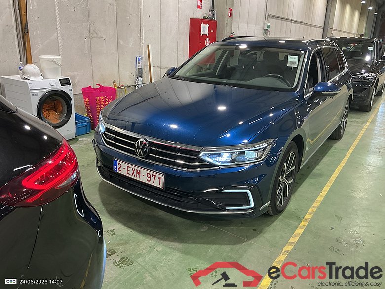 VOLKSWAGEN PASSAT VARIANT 1.4 TSI MSQ VARIANT GTE BUSINESS #2