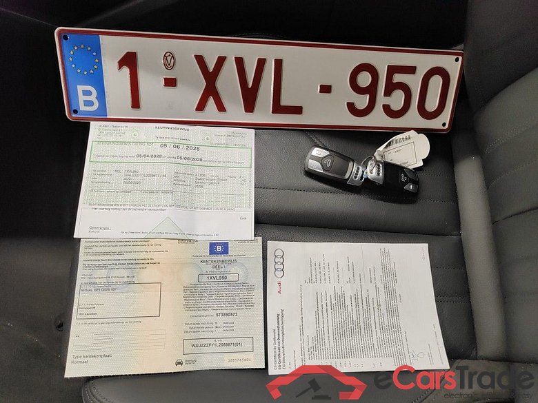 Audi Q5 Business Edition Sport 35 TDI 5d #4