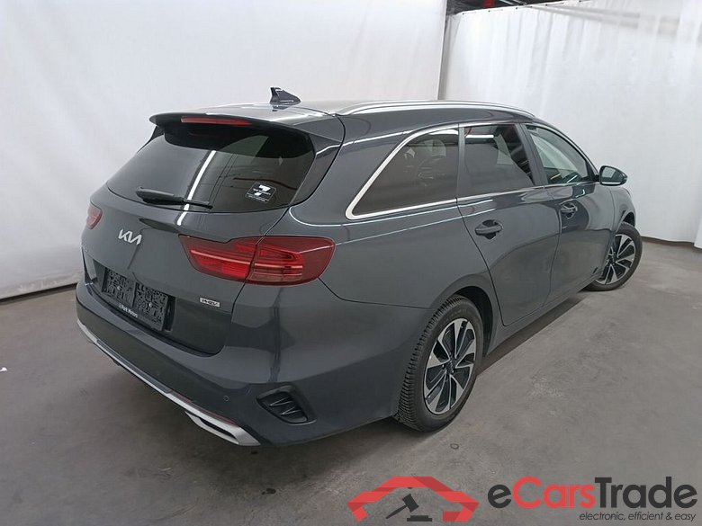 KIA cee'd Sportswagon Business Line 1.6 GDi PHEV DCT 5d #2