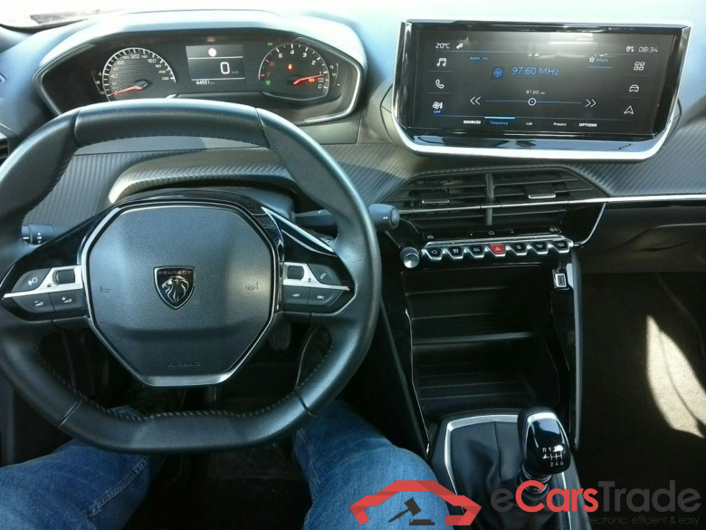 Peugeot 2008 1.2 Puretech LED Navi Klima PDC ... #4