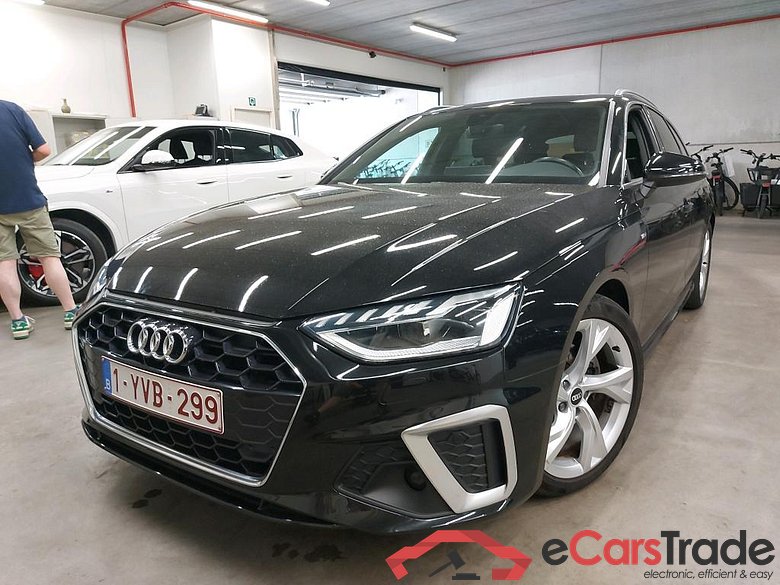 AUDI - AUD A4 AVANT 30 TDi 136PK S-Tronic S line Business Edition Pack Platinum & S Line Interior With Heated Nappa Leather & Matrix LED & Trailer Towing Hook & Rear Camera