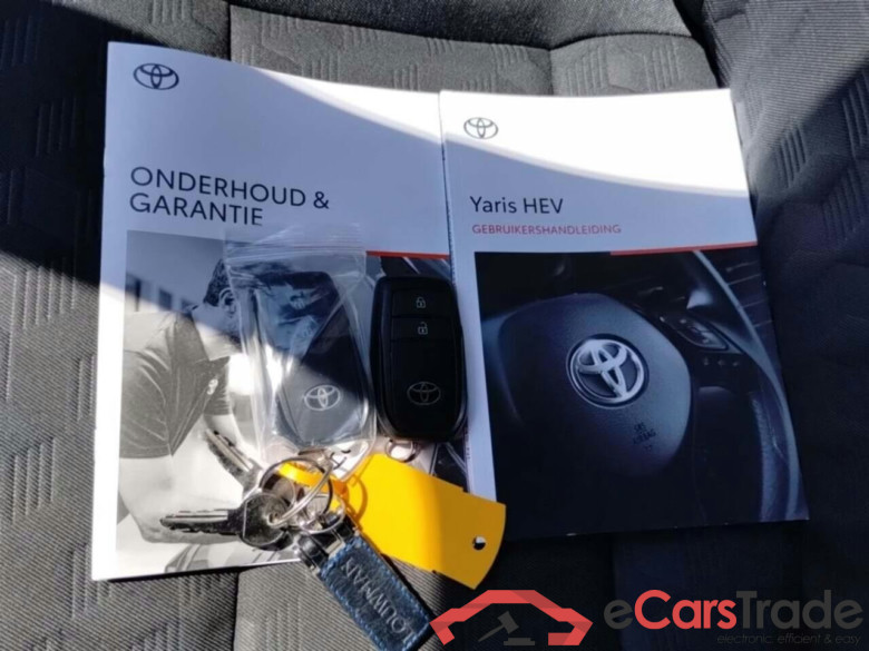 TOYOTA YARIS 1.5 Hybrid 115 Dynamic #2