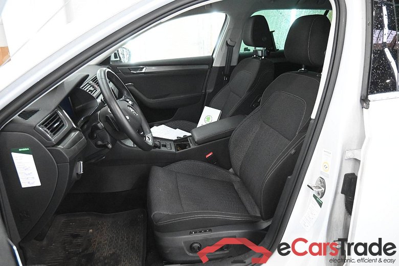 Superb Combi Style 2.0 TDI 110KW AT7 E6d #4